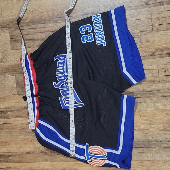 Vintage Jordan #23 Space Jam 1996 Tune Squad Drawstring Waist Basketball Shorts - Picture 12 of 12